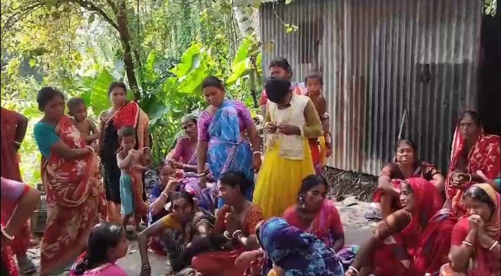 সালিশে ছেলের  জরিমানা, ক্ষোভে বাবার আত্মহত্যা